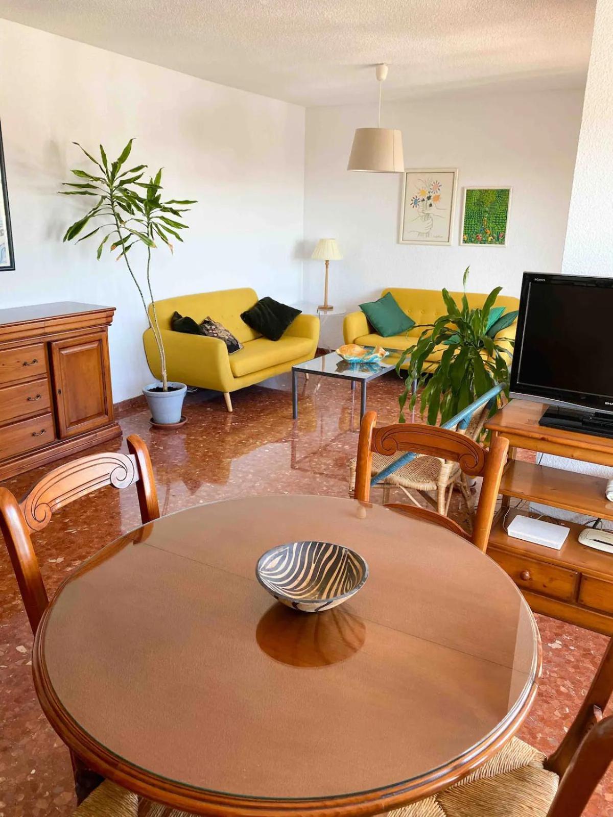 Apartment Flat With Wonderful Views *