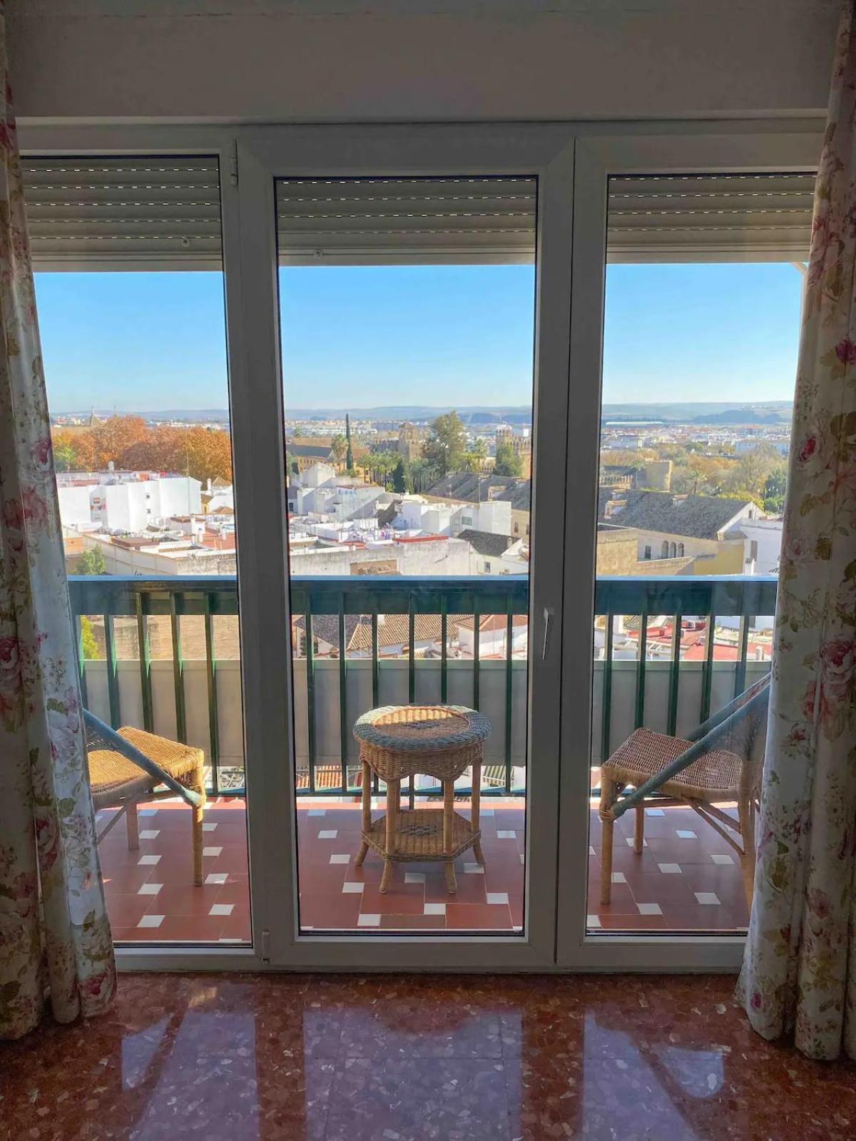 Flat With Wonderful Views *